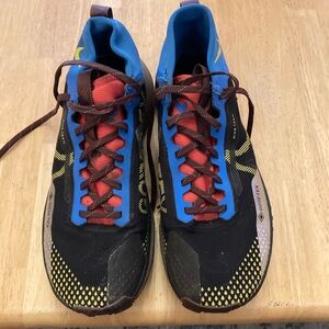 Nike Pegasus trail gortex size 9 mens